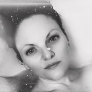 Meet your Posher, Carey